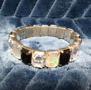 Large rhinestone stretch bracelet